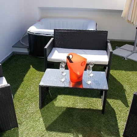 Belice Holidays Apartamento *